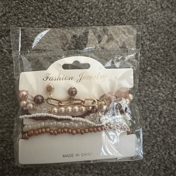 iYours 5 sets Bohemian Multilayer Tassel Bracelets - Picture 4 of 6